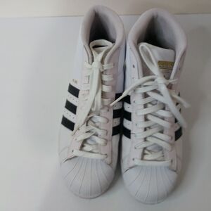 ADIDAS Pro Model Men's Size 5.5 White and Black High-Top Sneakers
